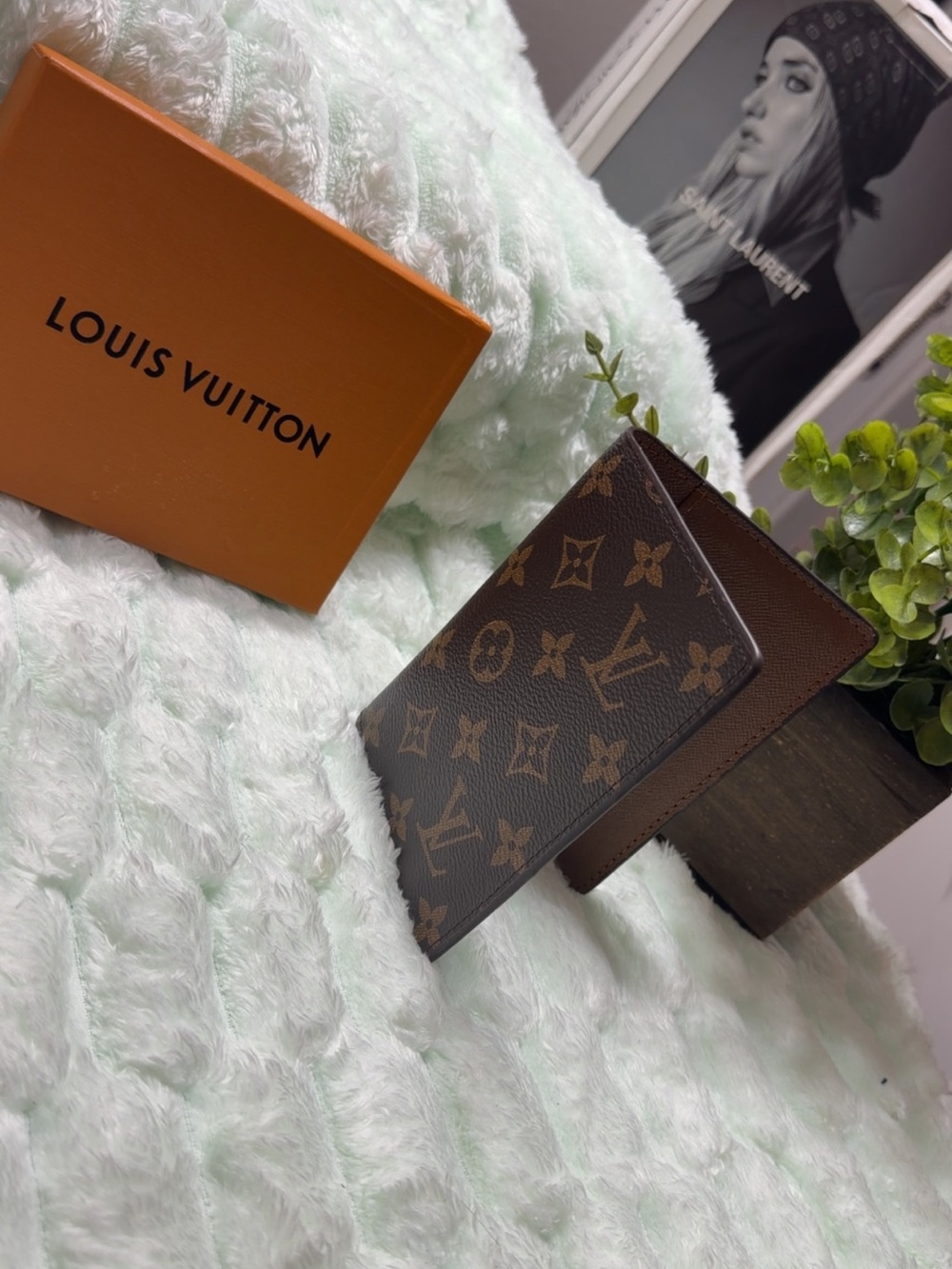 Louis Vuitton Monogram Canvas Card & Key Holder in Brown